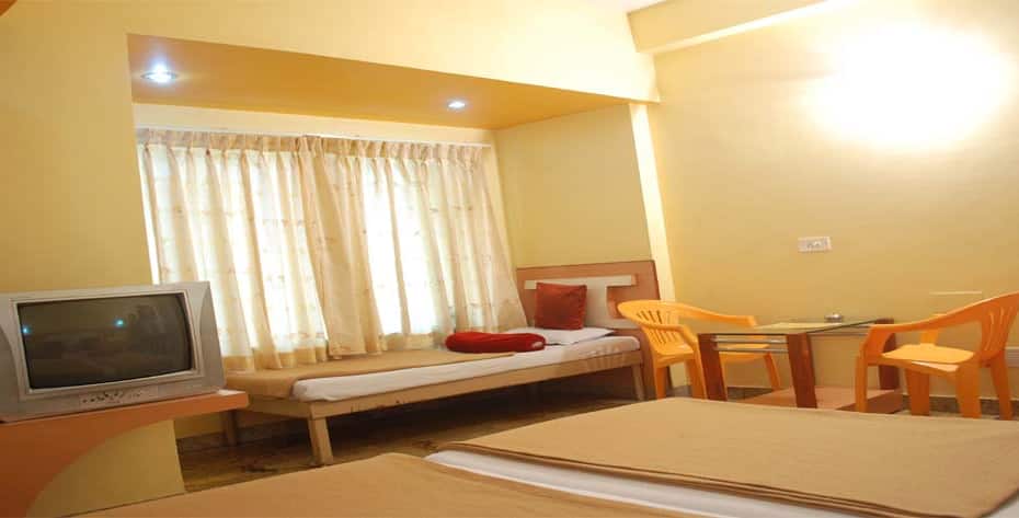 Hotel Sairaja Lodging, Satara 3